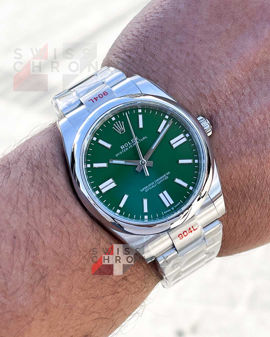 rolex oyster perpetual 41 mm 124300 green dial 3