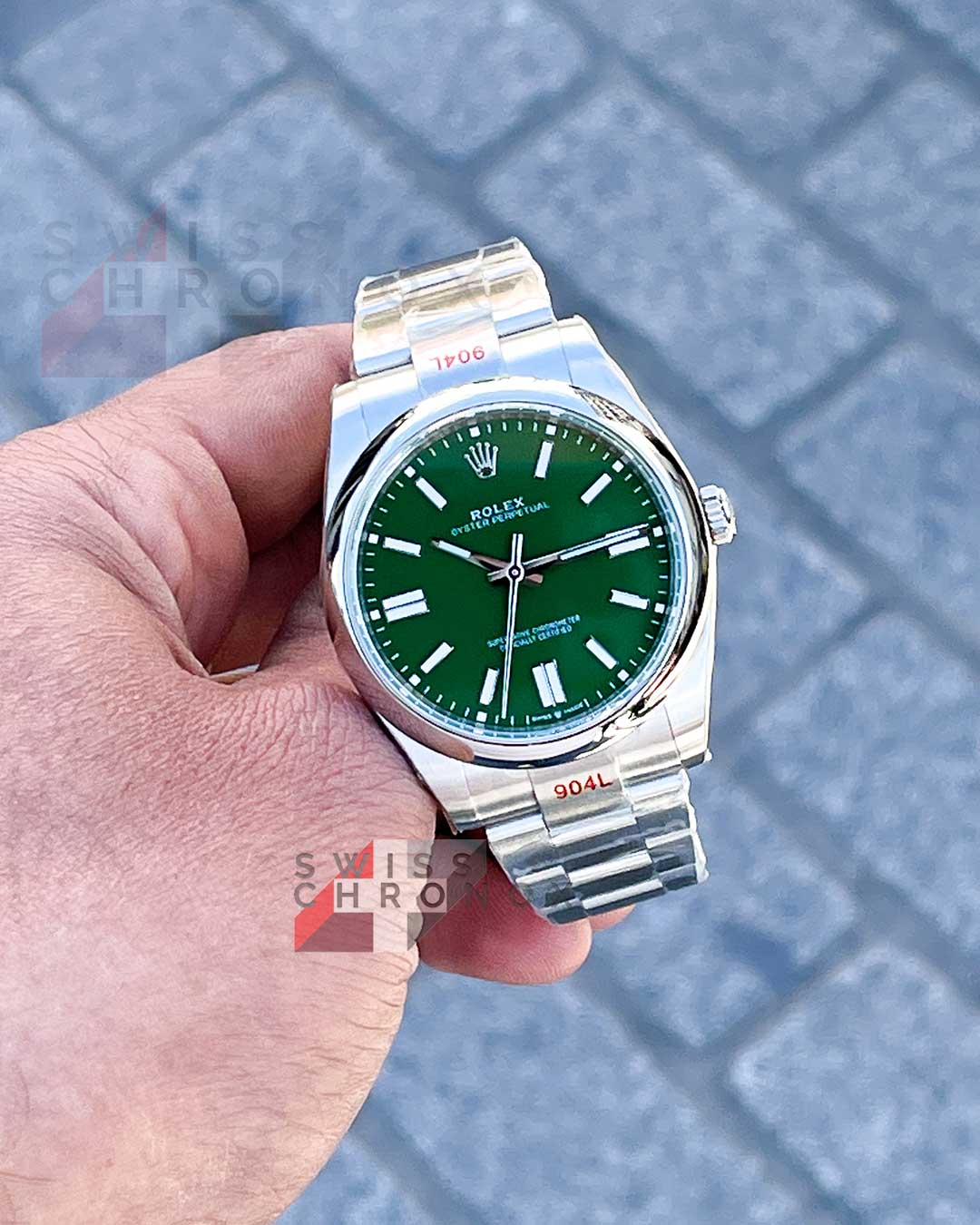 rolex oyster perpetual 41 mm 124300 green dial