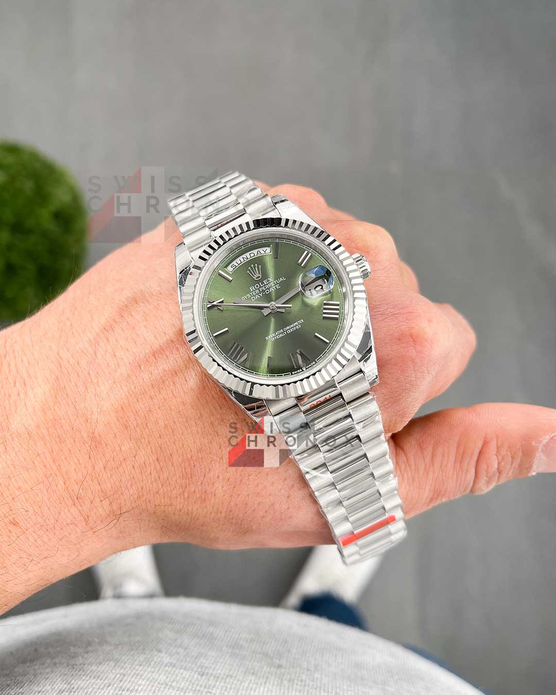 rolex day date 40 white gold olive green dial 228239 6