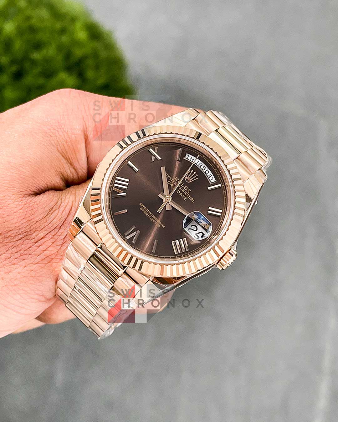 rolex day date 40 chocolate roman dial 2