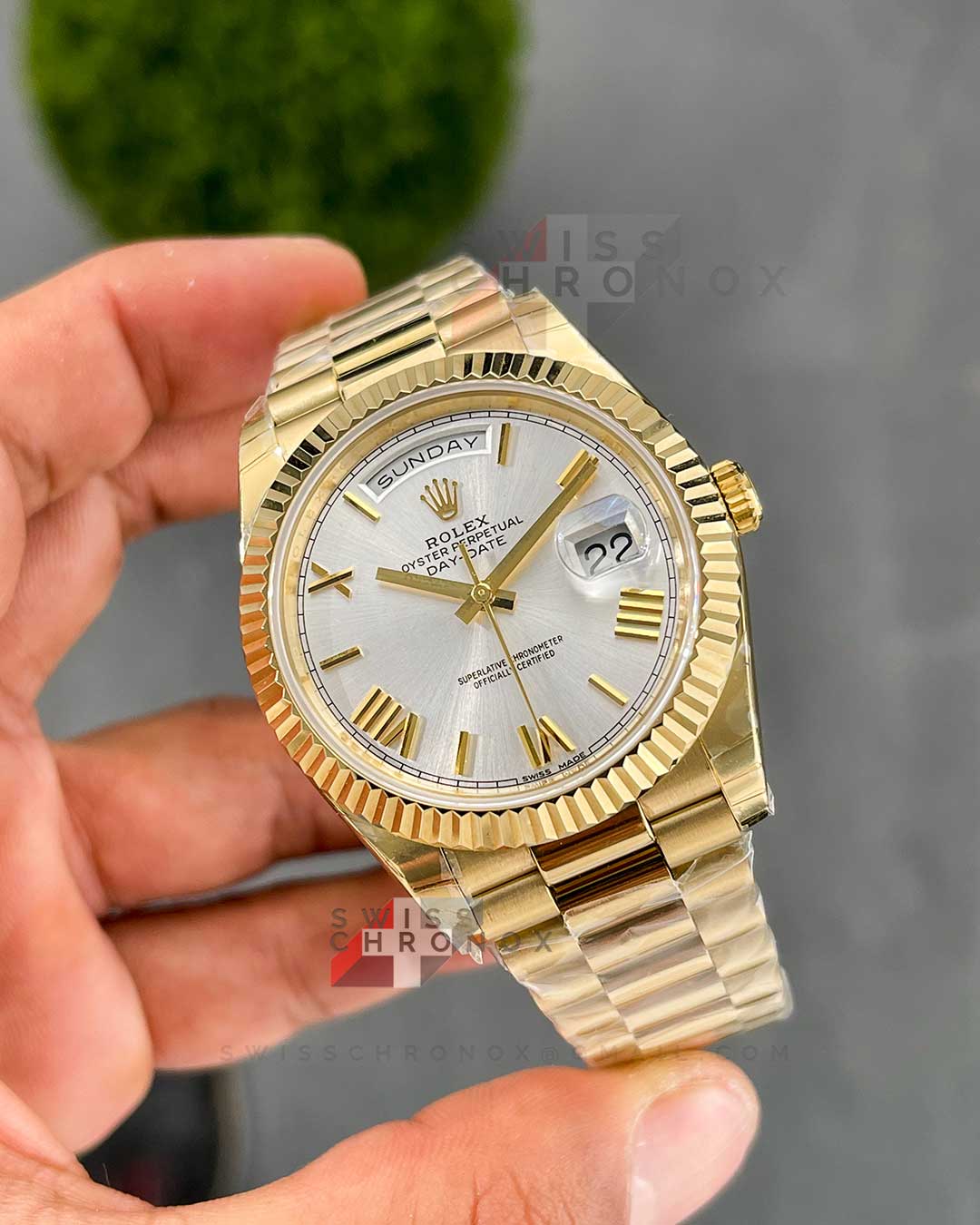 rolex day date 40 yellow gold silver dial 228238 3