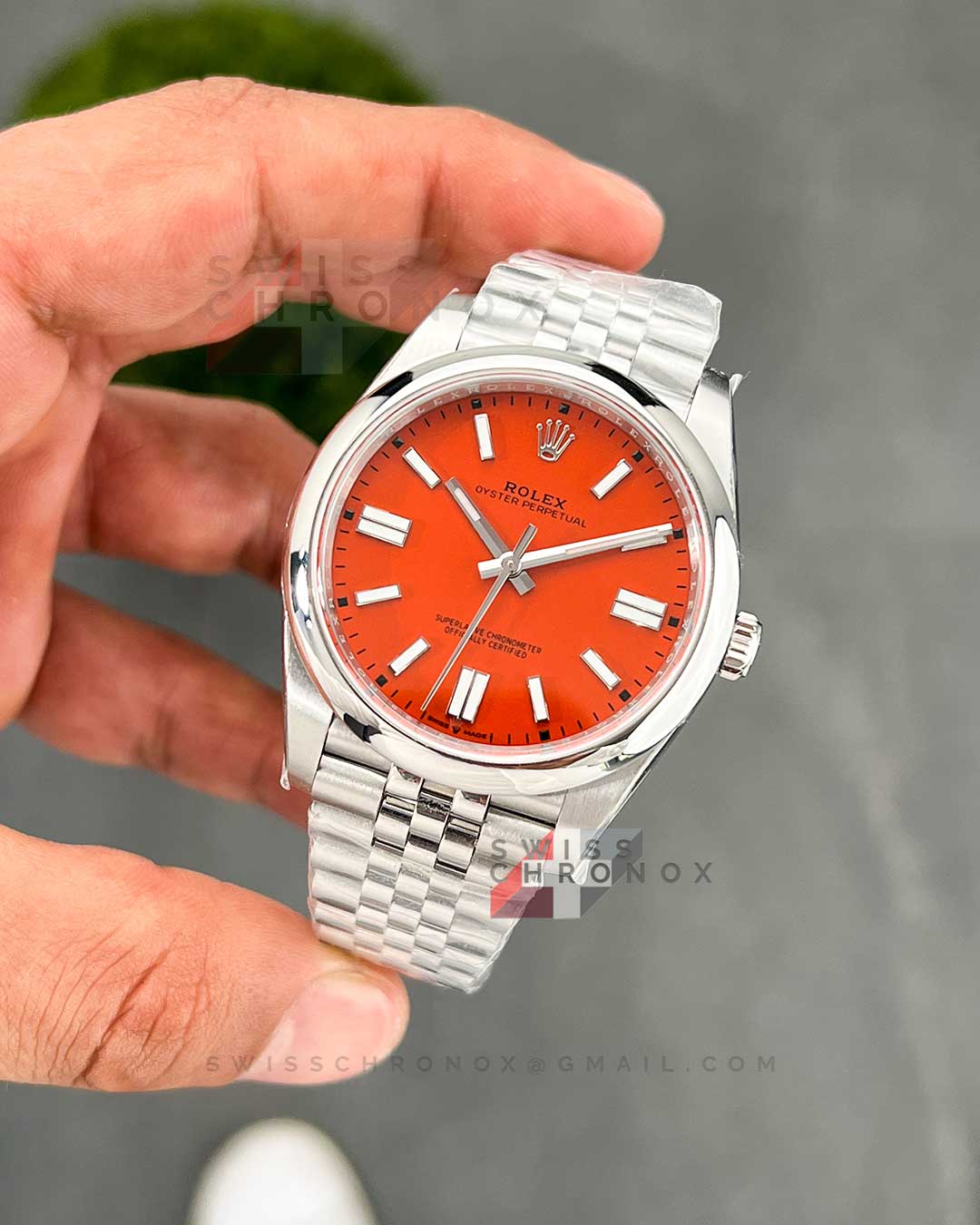 rolex perpetual 41 mm 124300 coral red jubilee 2